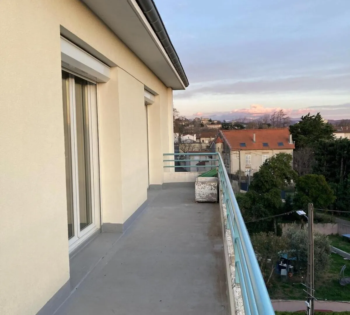 Grand Appartement Lumineux Avec Vue Sur L'Ardeche Montélimar 0*,  Frankrig